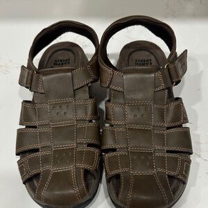 Earth Spirit Dark Brown Leather Sandals Size 11 Closed Toe